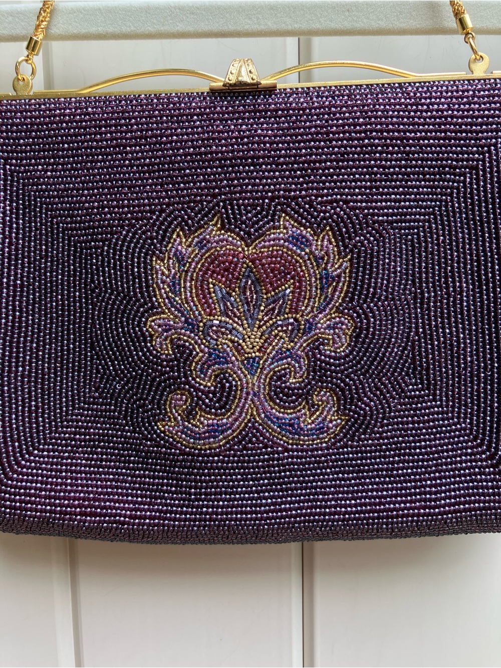Beaded purple evening bag handbag formal gold chain clasp close vintage look - Picture 14 of 14